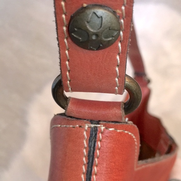 Patricia Nash Leather Shoulder Bag - Picture 15 of 16